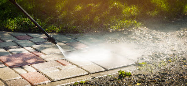 Best Graffiti Removal  in Garden City South, NY